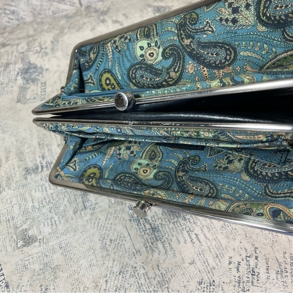 HOBO Lauren clutch wallet black leather - Picture 10 of 12